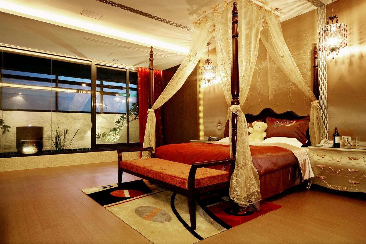 Spring Young Motel Fengyuan Exterior foto